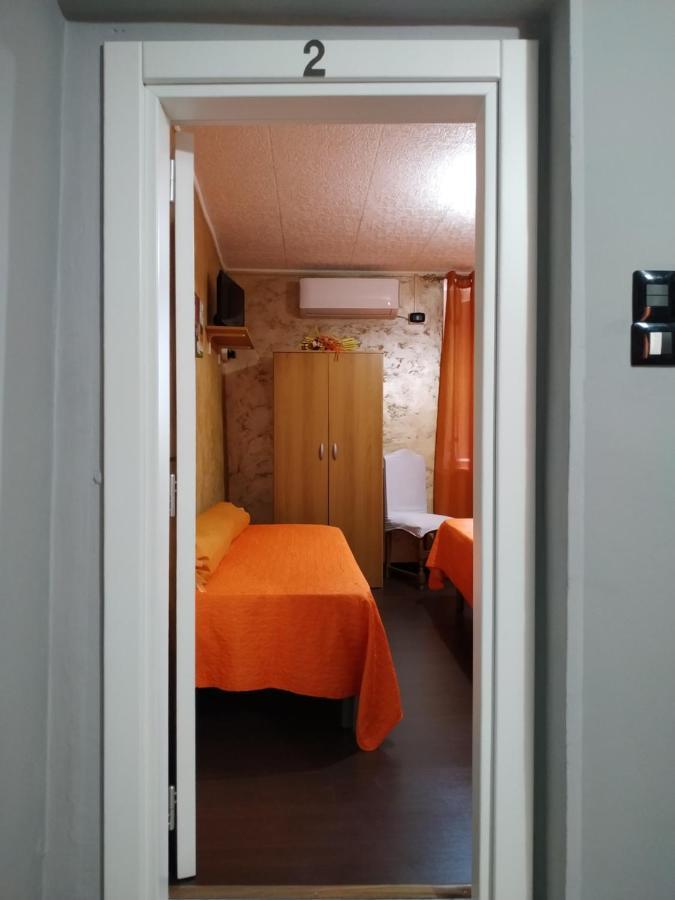 B&B Arena Family Fagnano Castello Esterno foto